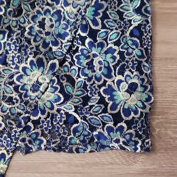 Stunning Heartloom Dress - Picture 4 of 6